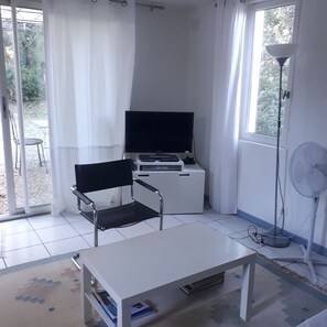 Smart-tv en een open haard