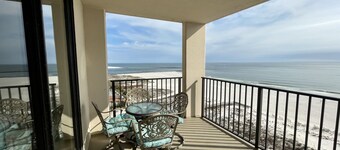 Awesome Beach Side Condo met een uitzicht op de oceaan