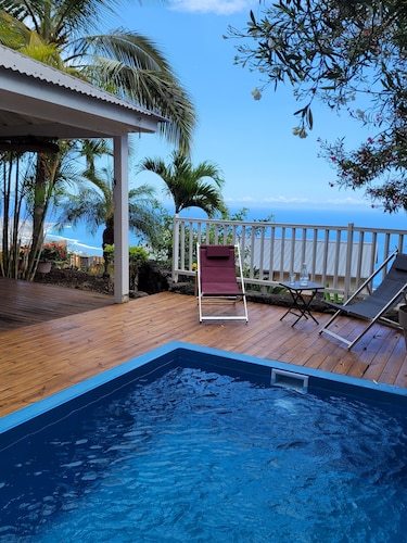 Piscine chauffée et spa, vue mer, Kaz Hibiscus