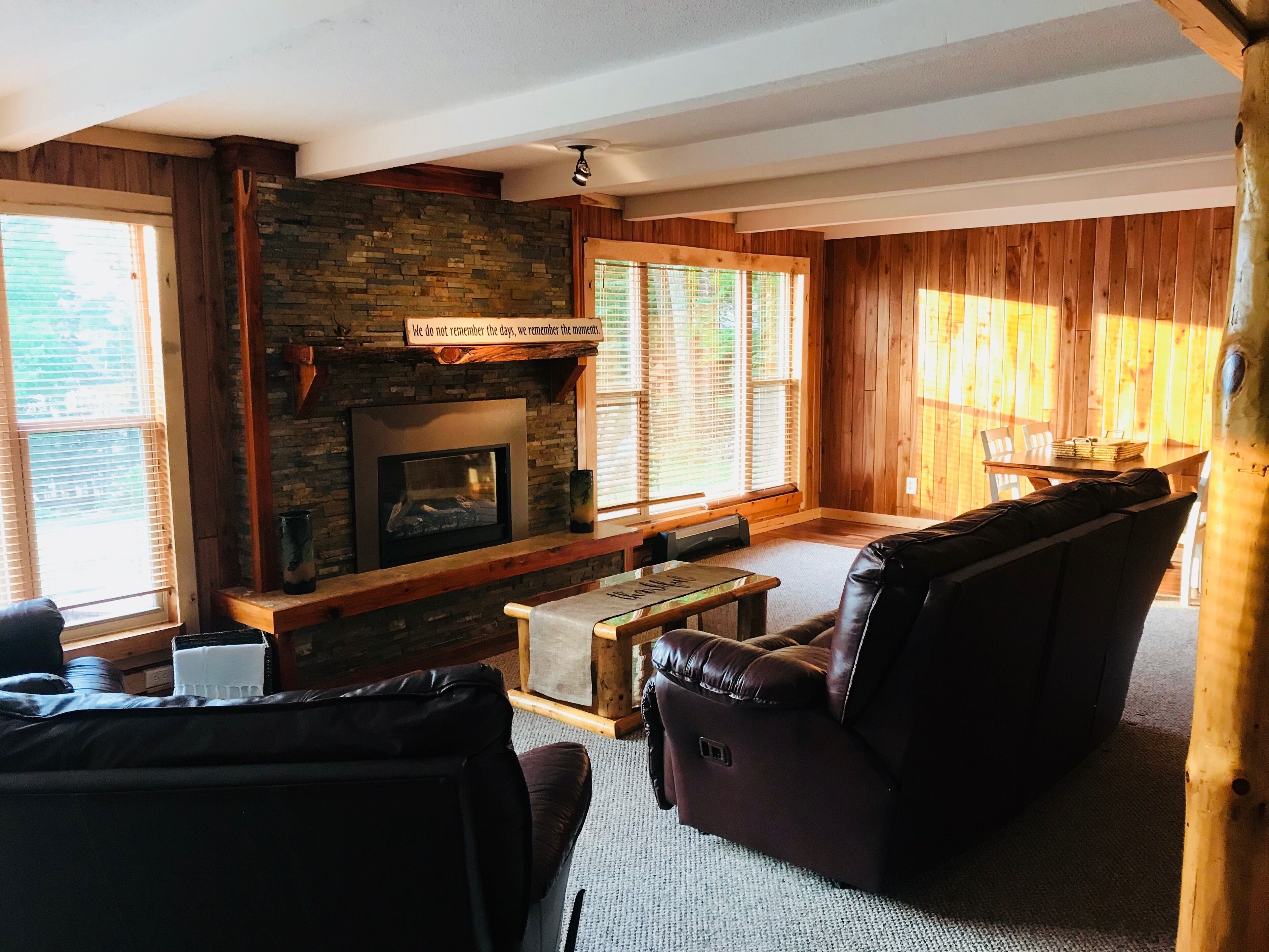 A Northern MN getaway on beautiful Thunder Lake and area!