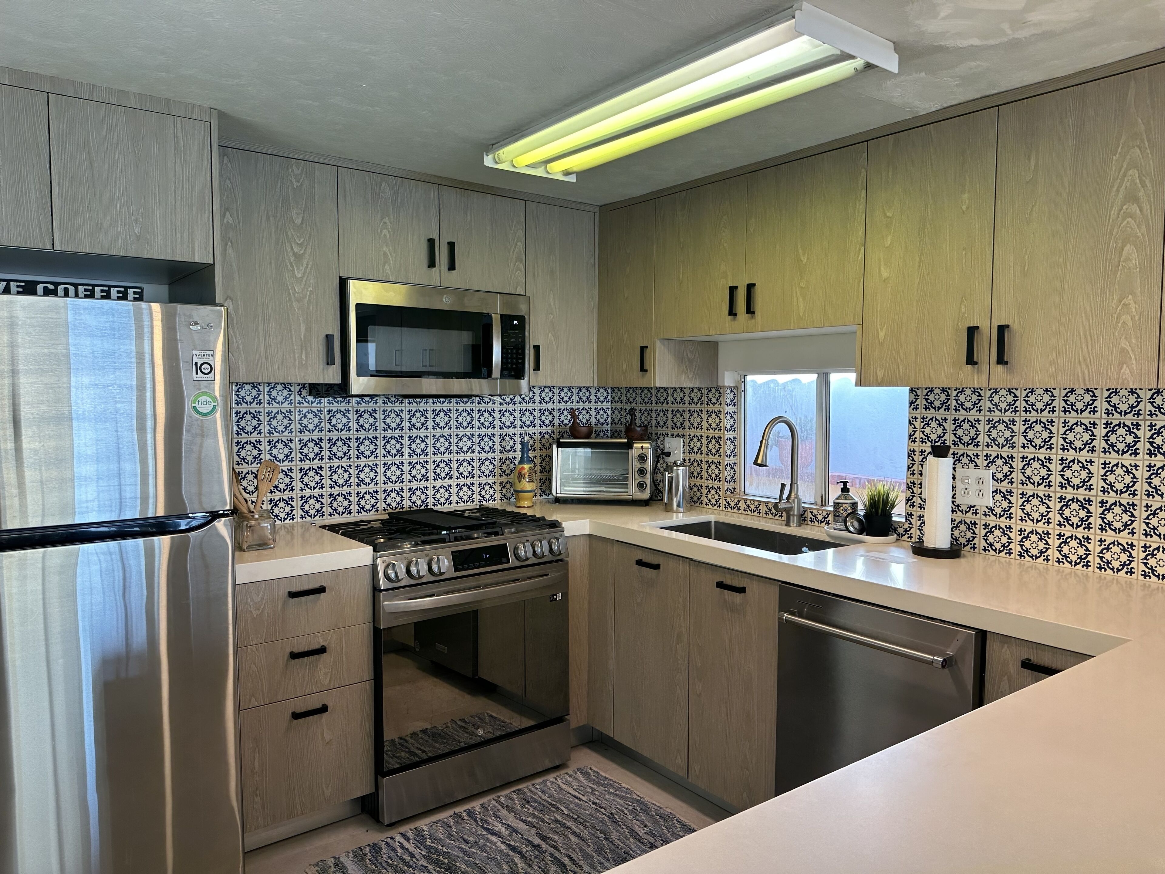 Beachfront casa  with stunning ocean views and sandy beach 