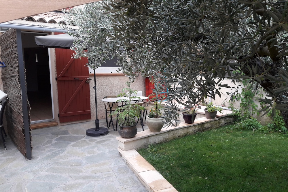 Entire and independent accommodation under L'Olivier starting point