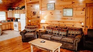 Televisión, chimenea, reproductor de DVD, futbolito