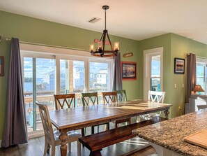 Dining - Stunning Gulf Views/ 4/4 Dog Friendly/Dedicated Boardwalk - SPECIALS! (Port St Joe)