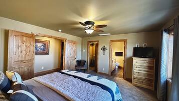 4 slaapkamers, een strijkplank/strijkijzer, gratis wifi, beddengoed