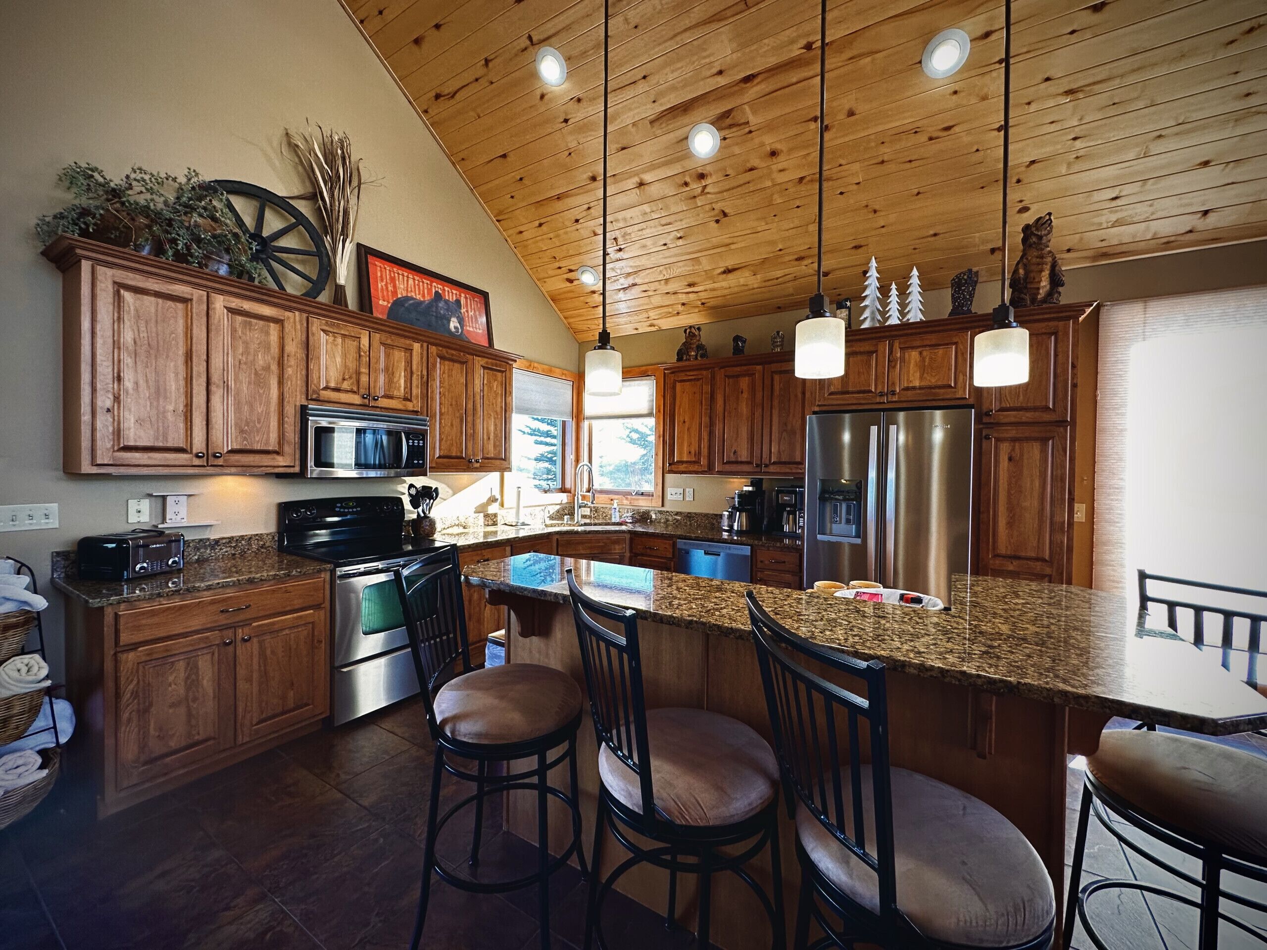 Kühlschrank, Mikrowelle, Ofen, Geschirrspüler