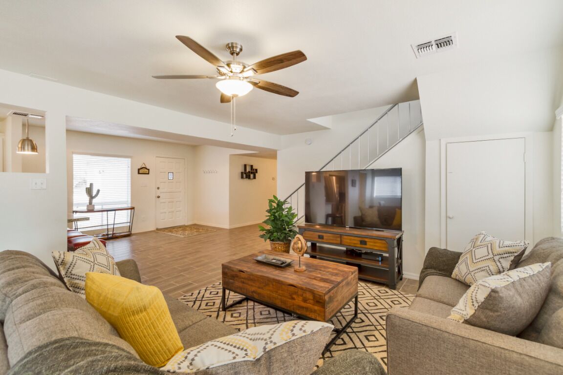 Desert Oasis Heated Pool  BBQ 20 minutes to Scottsdale, Kierland,  Mayo, Airport