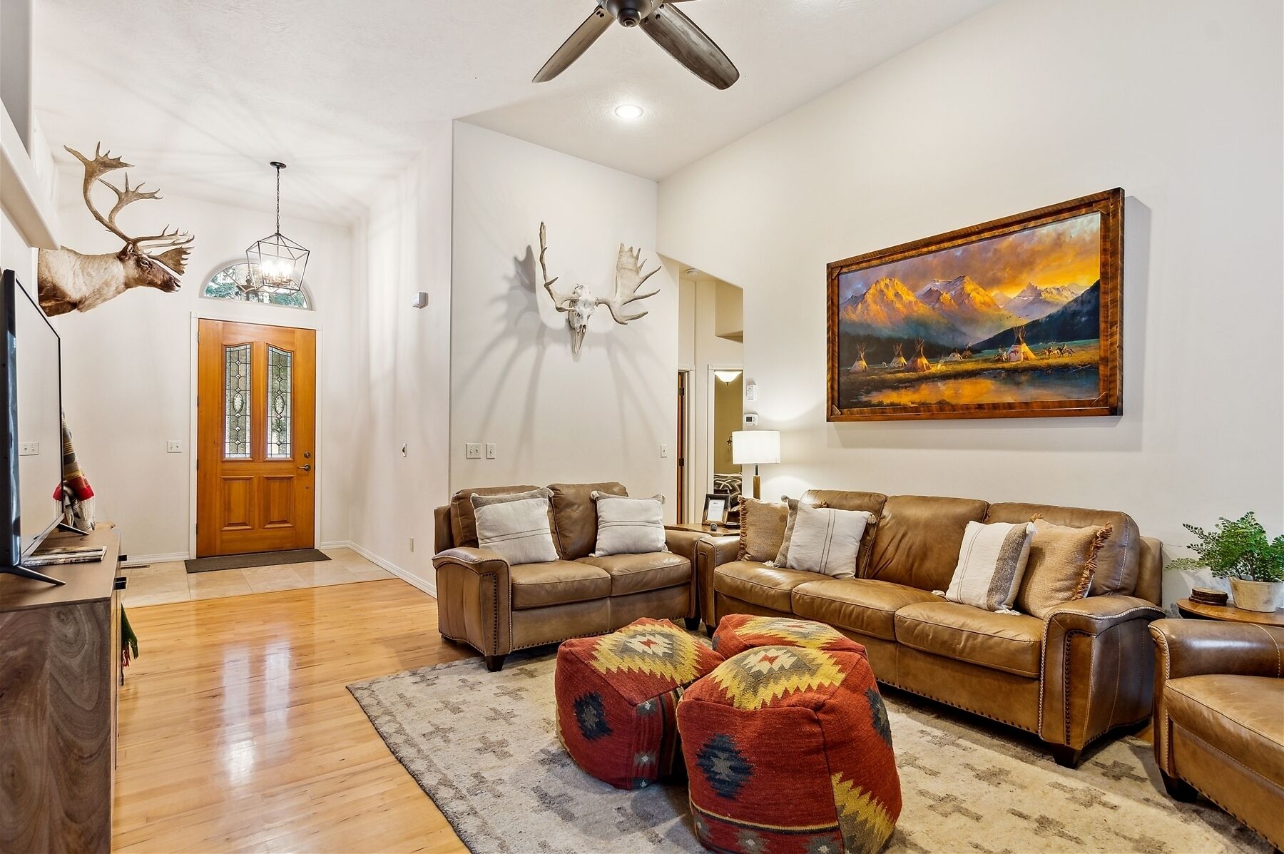 Meadow Lake Villa - Glacier Retreat Home & Stunning Meadow Lake Views