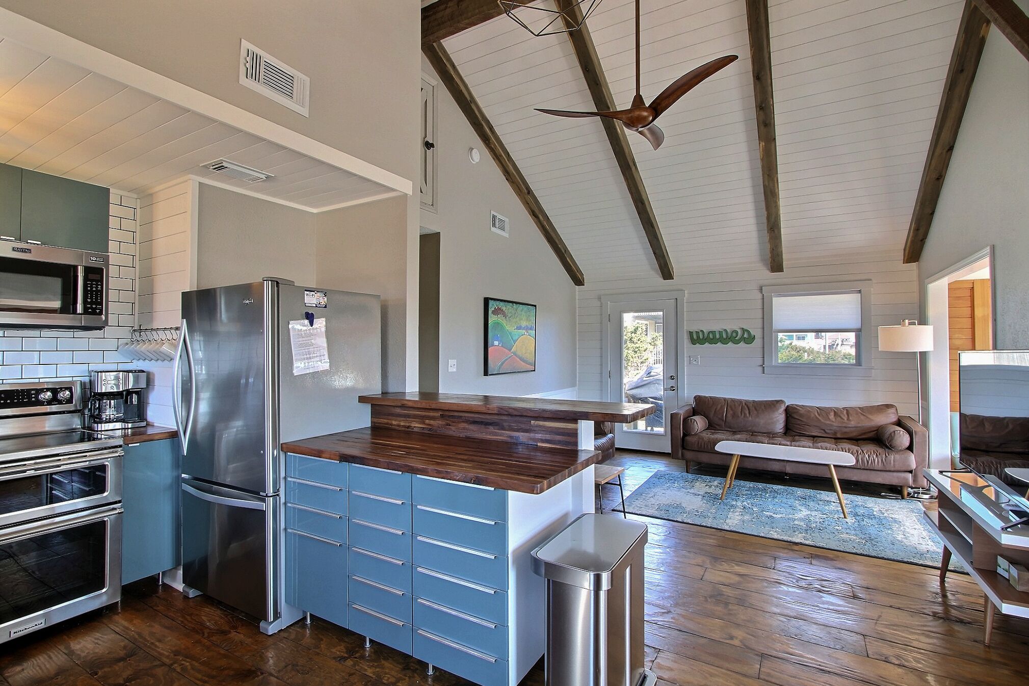 Brand new 2018- Semi-oceanfront/pet friendly/4 br - Mahalo House -