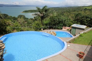 Utomhuspool