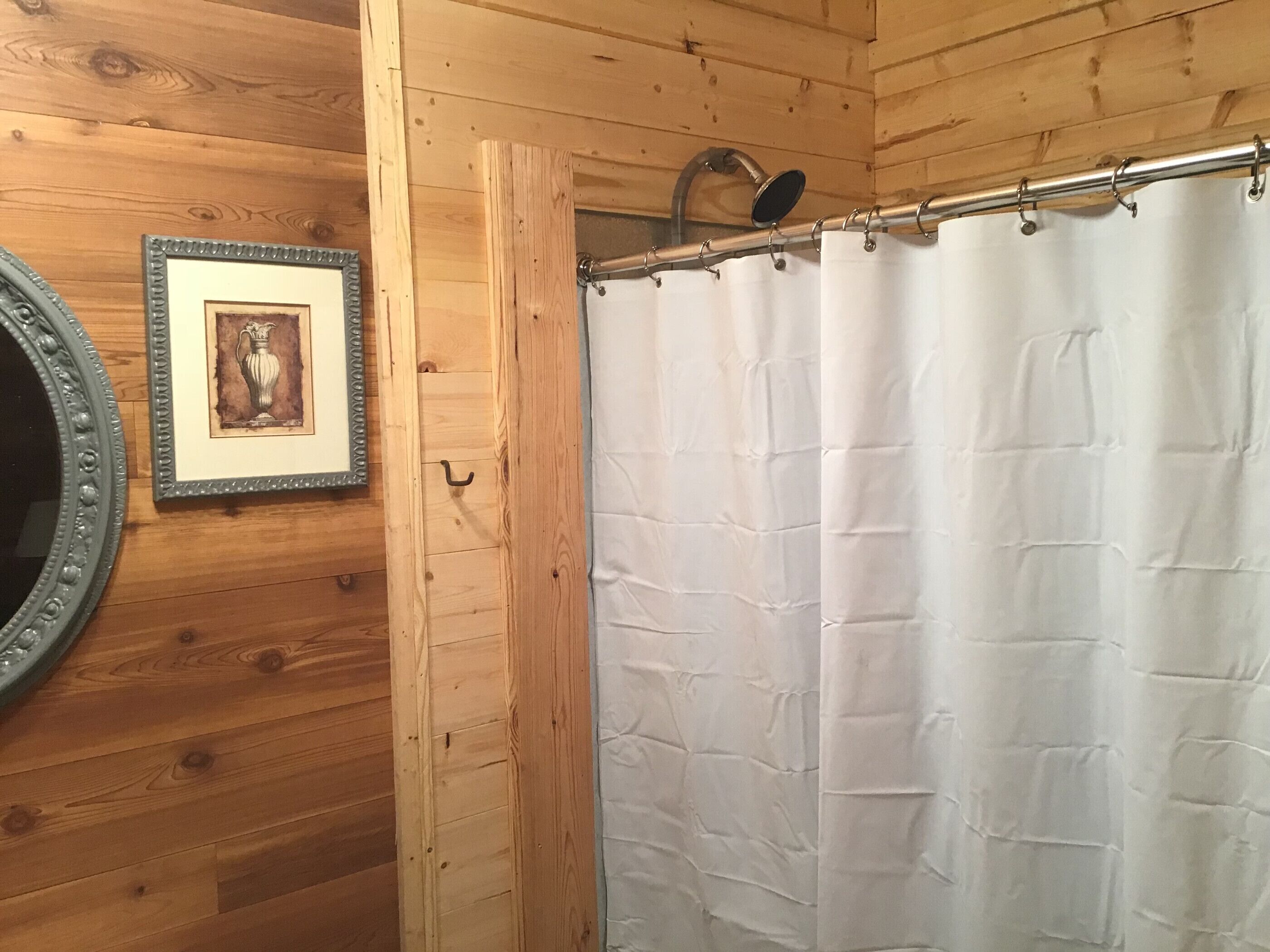 Cabin 1: The honeymoon cabin