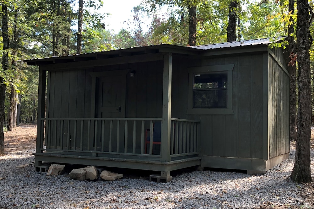 Cabin 1: The honeymoon cabin