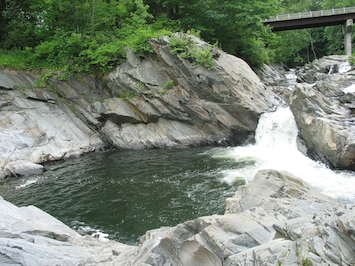 Private Swimming Hole & Waterfall only 500 feet from the house