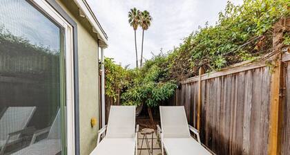 Mid-Century prÚs de Santa Monica-- Maison familiale w Grande cour privée + Parking fermé