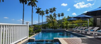 Oceanview NIEUW Luxe villa met zwembad / jacuzzi / tennis in een gesloten community met fitnessruimte