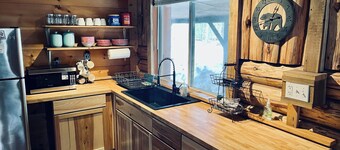 Bear Den Log Cabin