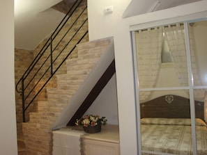 2 chambres, fer et planche à repasser, Wi-Fi gratuit, draps fournis