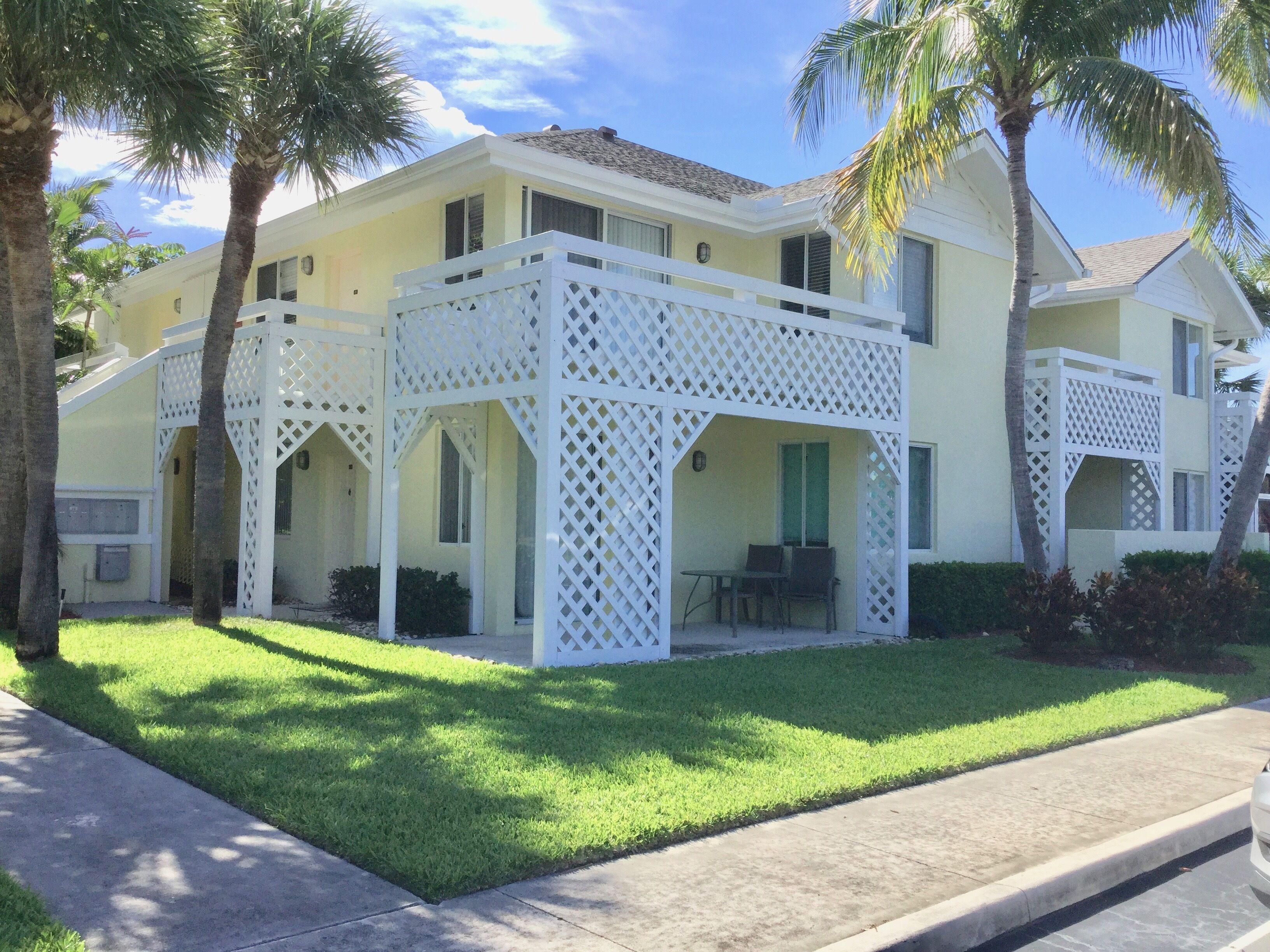Elegant Jupiter Bay Villa, walk to Carlin Park and Jupiter Bach