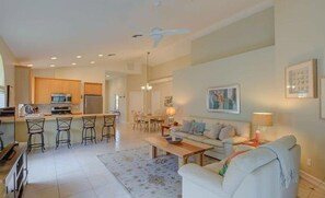 Smart TV, libros y impresora 