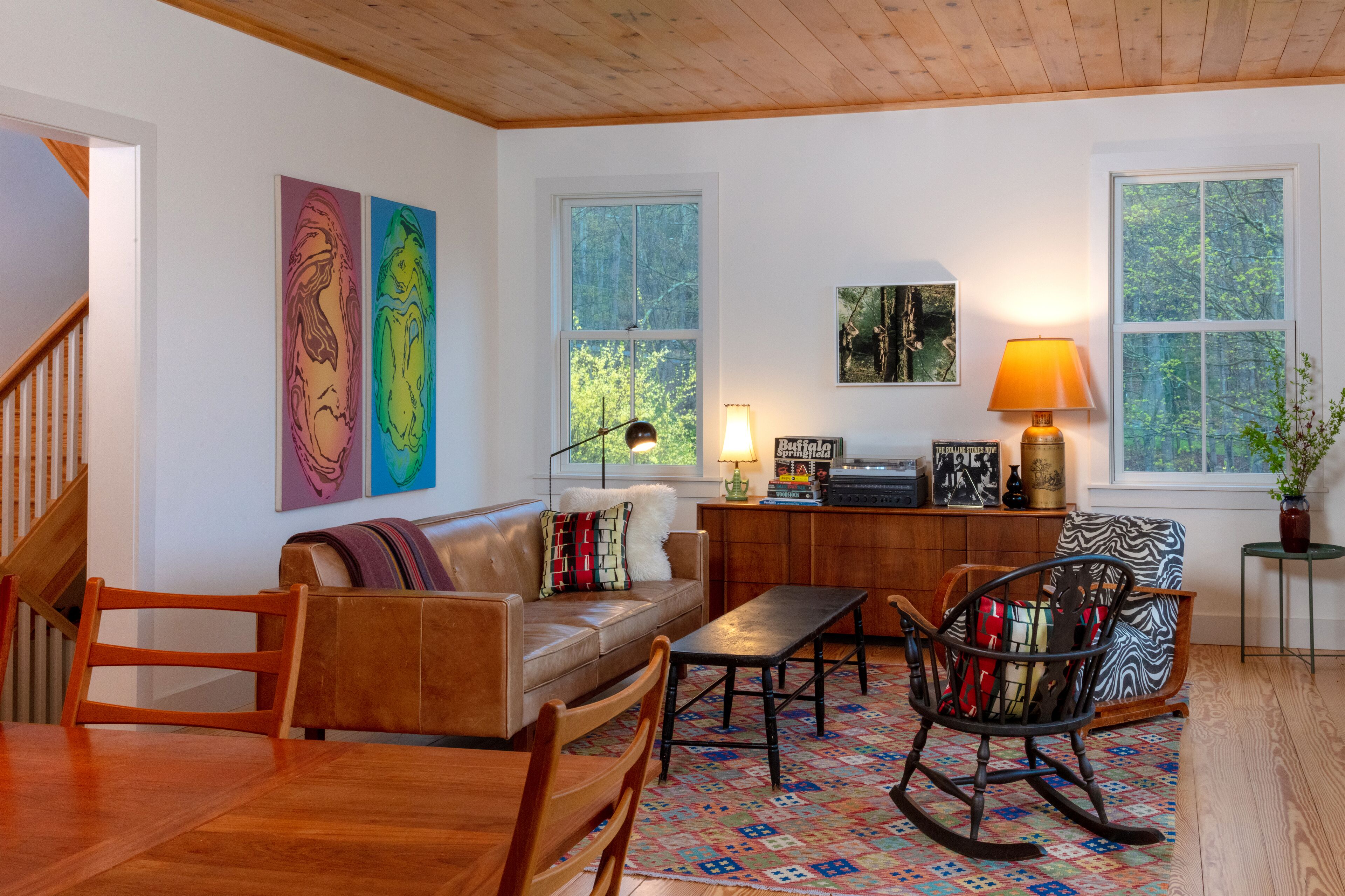 Serene Woodstock 3 bedroom cottage with sweeping mountain views