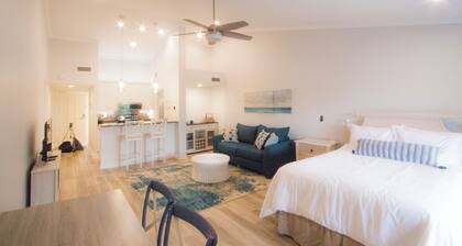 Beach Condo in Sawgrass Country Club - Steps From the Sand - Renovated 2019