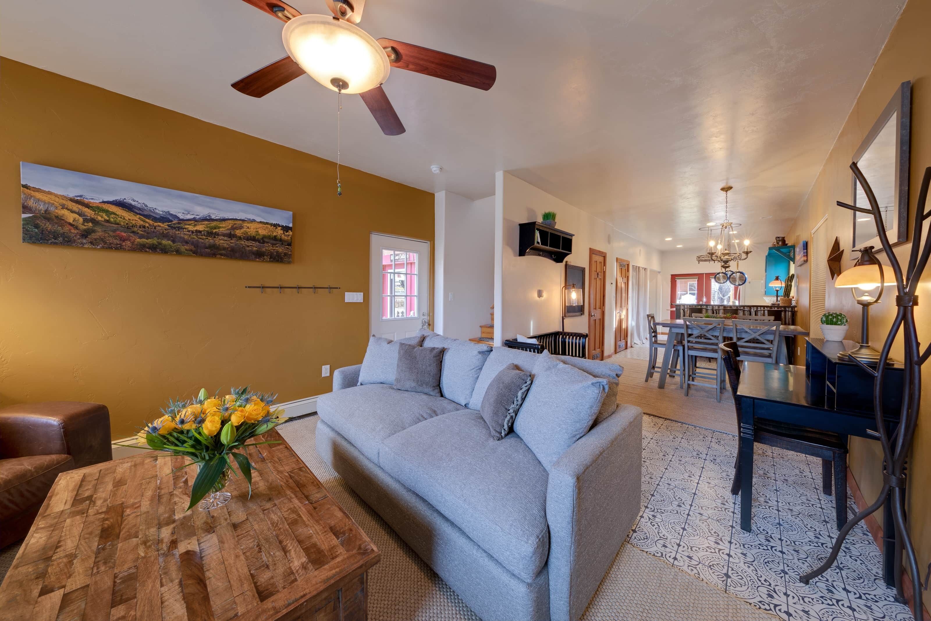 The Guest House (Cali Cochitta )