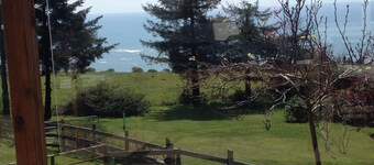 Romantic Ocean View Cottage with Starry Night Sky Gazing! 