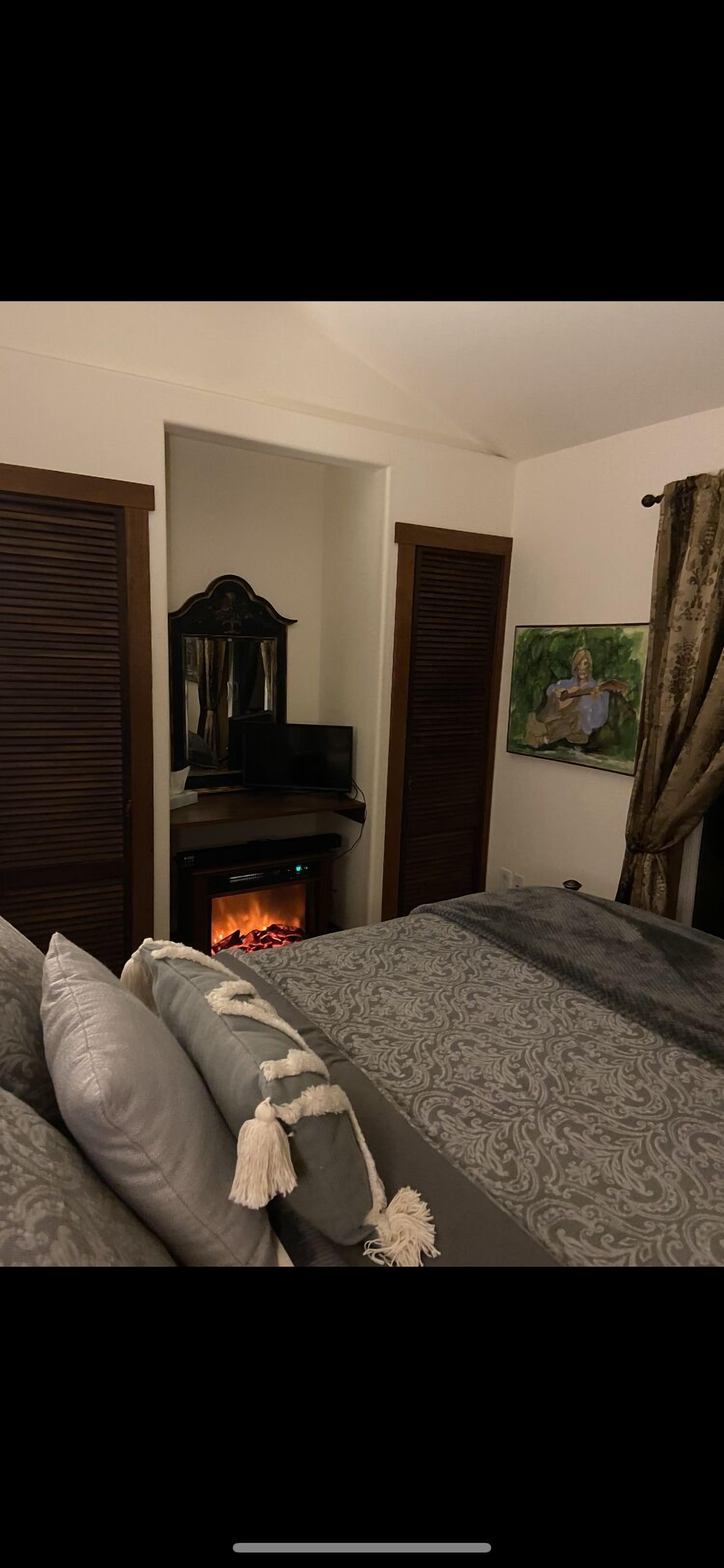 Summer finally arrived! Perfect time to get out of that unbearable inland heat🥵