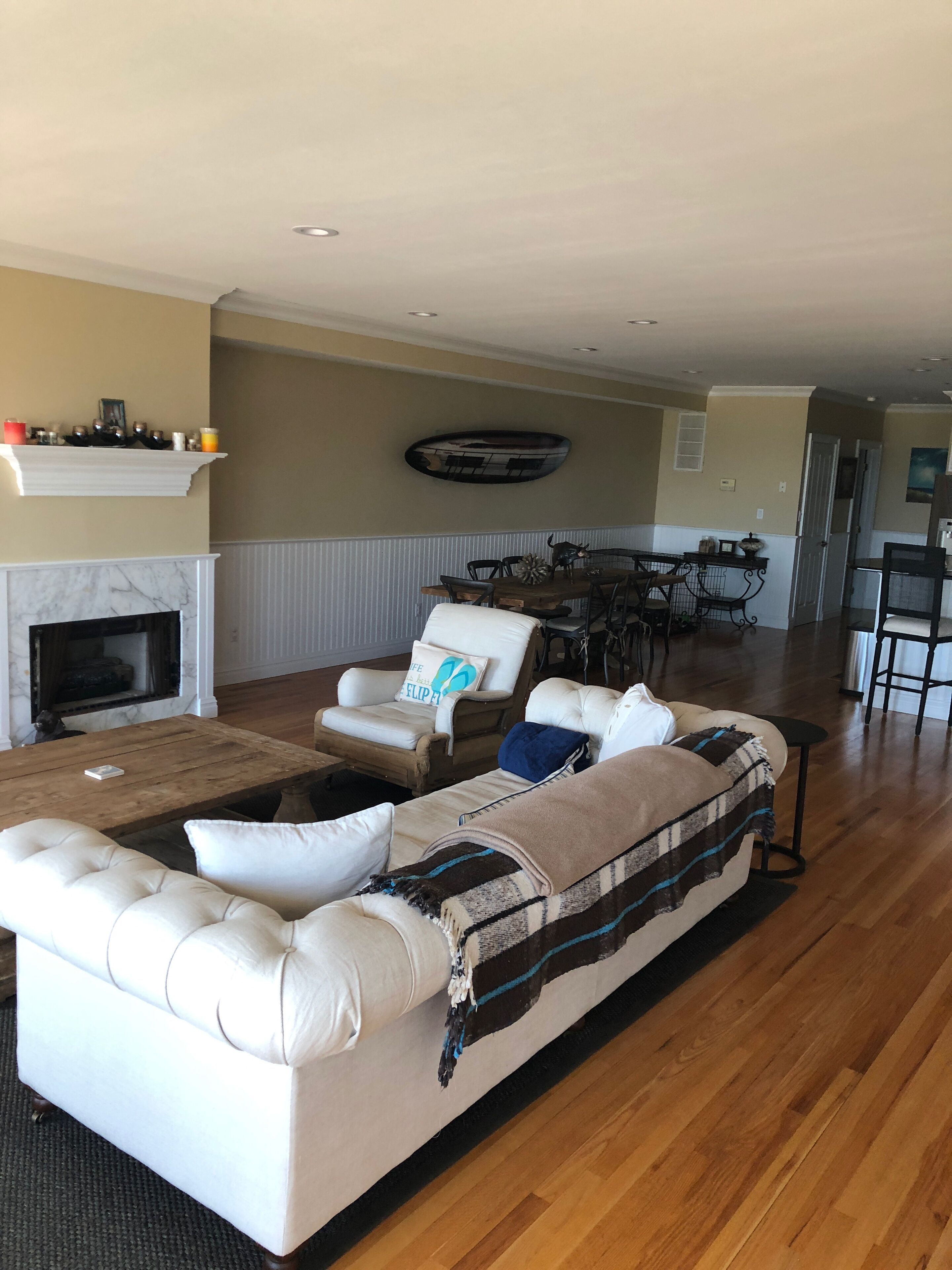 Beautiful 2 Story Oceanfront Town House on Beach for monthly rental only.