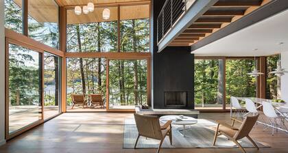 Lakefront Escape on Squam: Hot Tub, Kayaks, Paddleboards, and Luxury Design