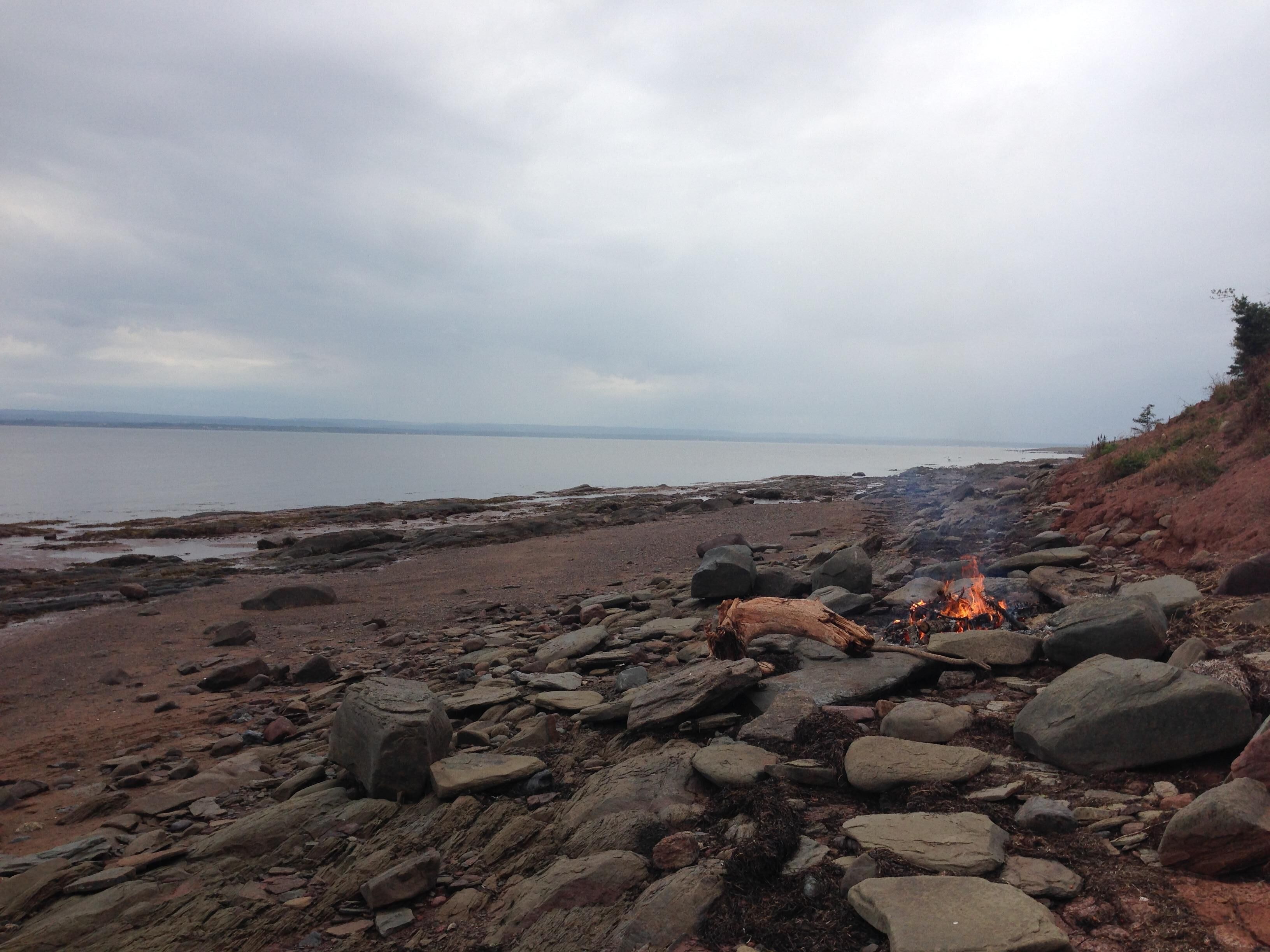 Plage, chaises longues, serviettes de plage
