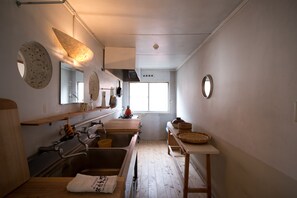 Zimmer (Japanese Style, Type C) | Gemeinschaftsküche