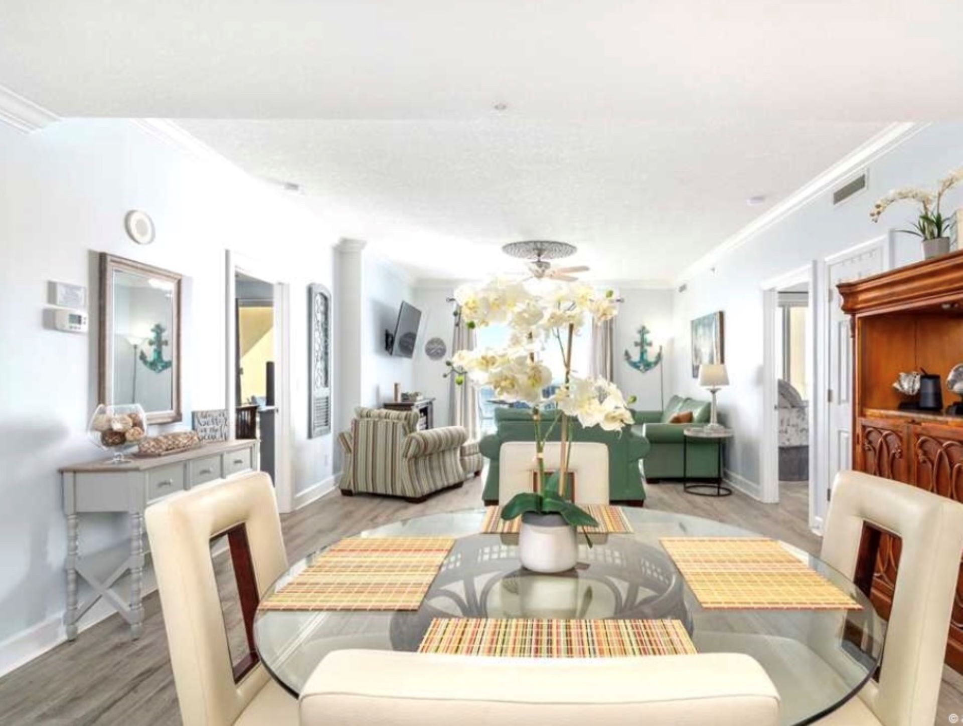 Beachfront, Newly Remodeled, 4BR 4BA, Gorgeous View