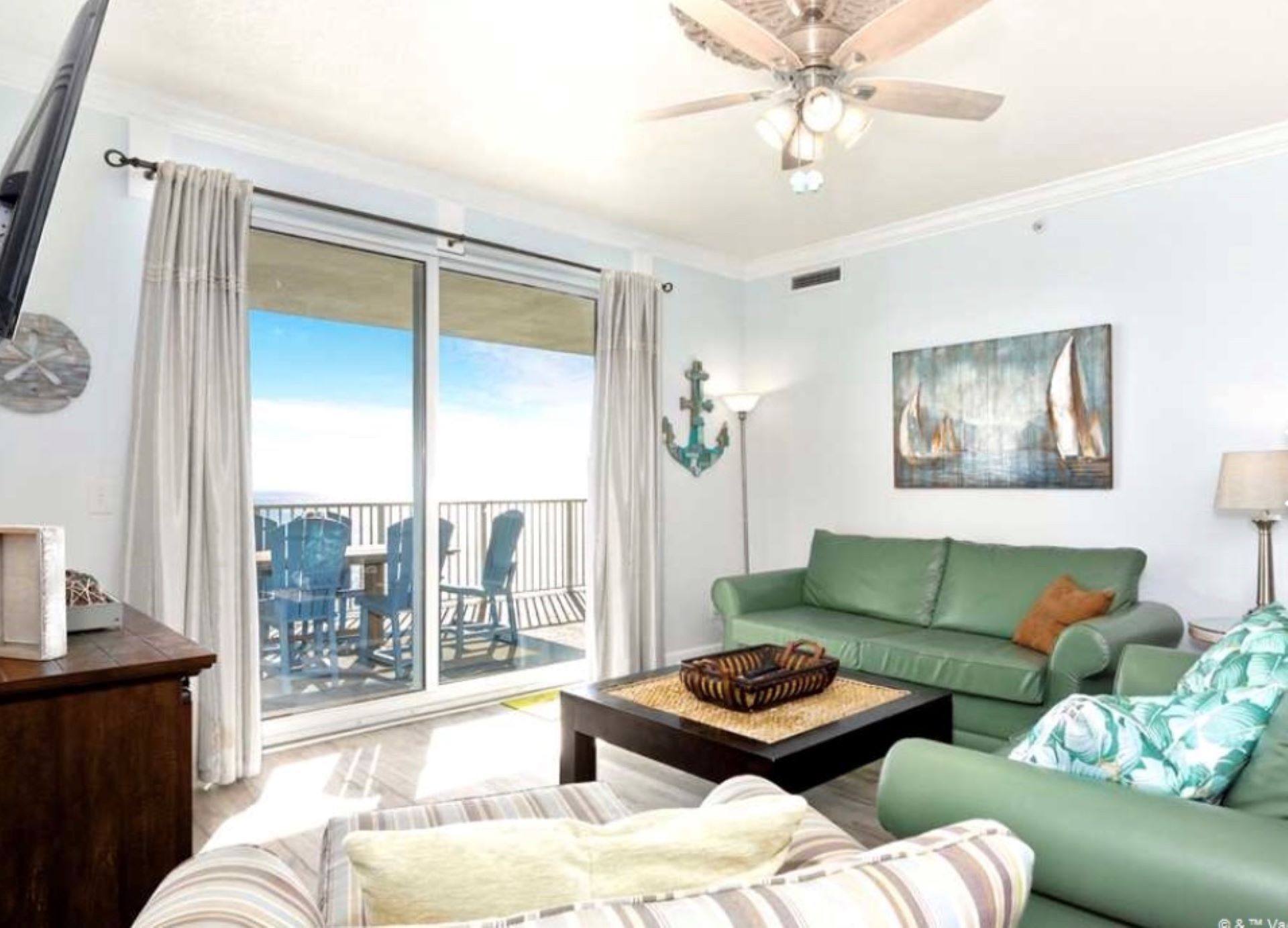 Beachfront, Newly Remodeled, 4BR 4BA, Gorgeous View