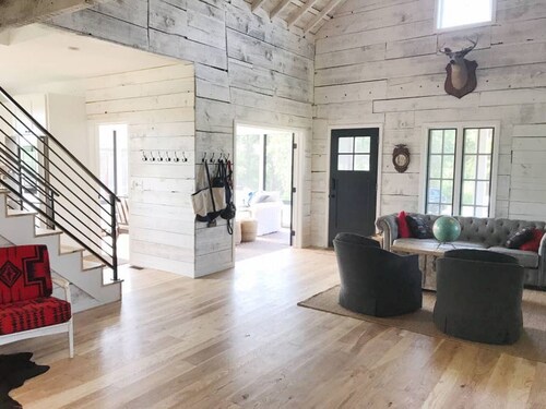 Orchard Hill Farm in Saugatuck Near Beaches