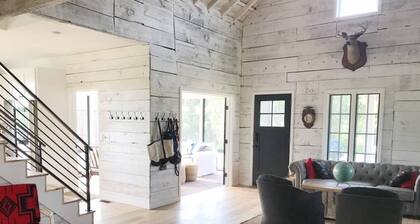 Orchard Hill Farm in Saugatuck Near Beaches