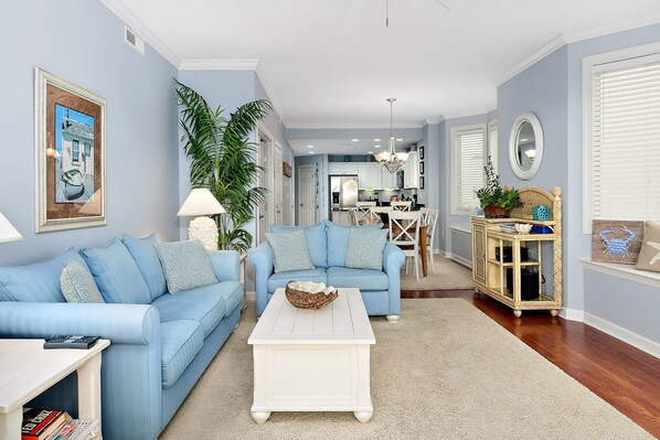 TV, fireplace - Stunning 3BR 3BA Ocean Block Unit with Ocean Views! 1/2 Block from the Beach. (Ocean City)