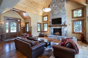 TV, fireplace, DVD player