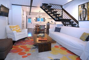 智能电视、壁炉、乒乓球、立体声音响