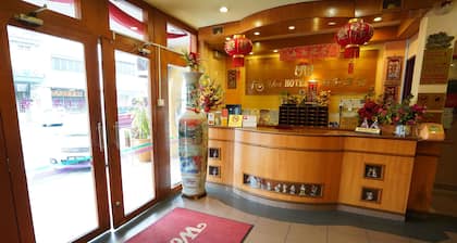 FullyWell Hotel