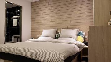 Habitación doble, 1 cama Queen size, para no fumadores | Wifi gratis y ropa de cama