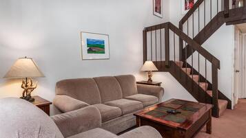 TV, fireplace, DVD player