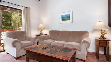 TV, fireplace, DVD player