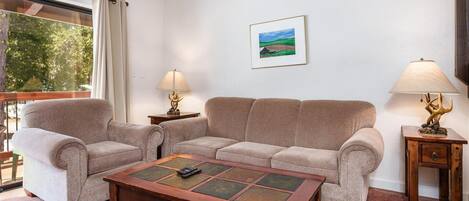 TV, fireplace, DVD player