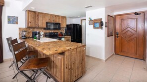 Unclassified image, 5 of 38, button - Two-Story 2-Bedroom Beachfront Penthouse at Princesa | BeachBumCondos (Puerto Peñasco)