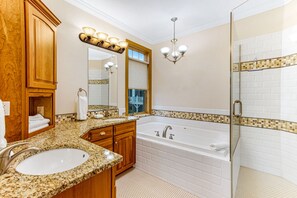 Combined shower/bathtub, jetted bath, towels - Private heated pool, water views, elevator and more. (Tybee Island)