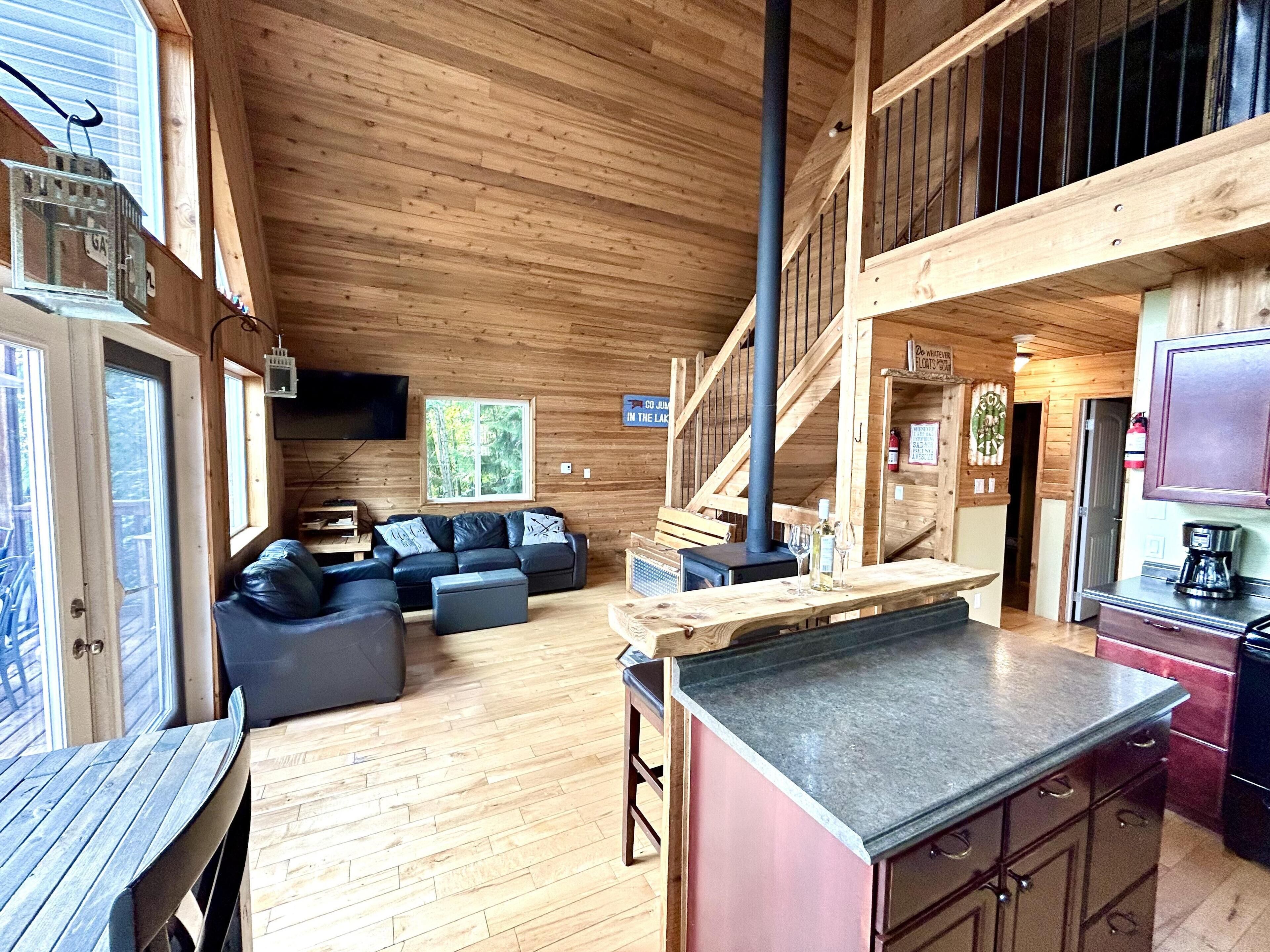 TV connectée, lecteur de DVD, vidéothèque, chaîne hi-fi