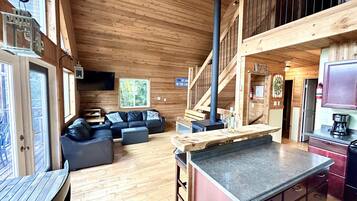 Televisor intel·ligent, reproductor de DVD, videoteca i estèreo