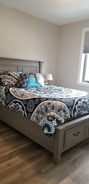 1 habitación, tabla de planchar con plancha, wifi gratis y ropa de cama 