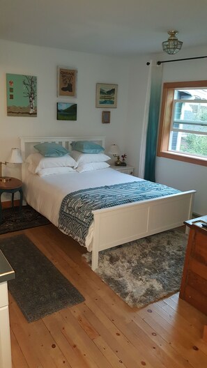 1 habitación, tabla de planchar con plancha, wifi gratis y ropa de cama 